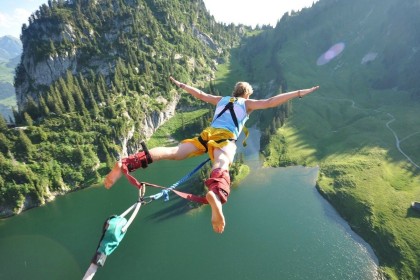 中超四大帽是什么意思，中超四大恶？